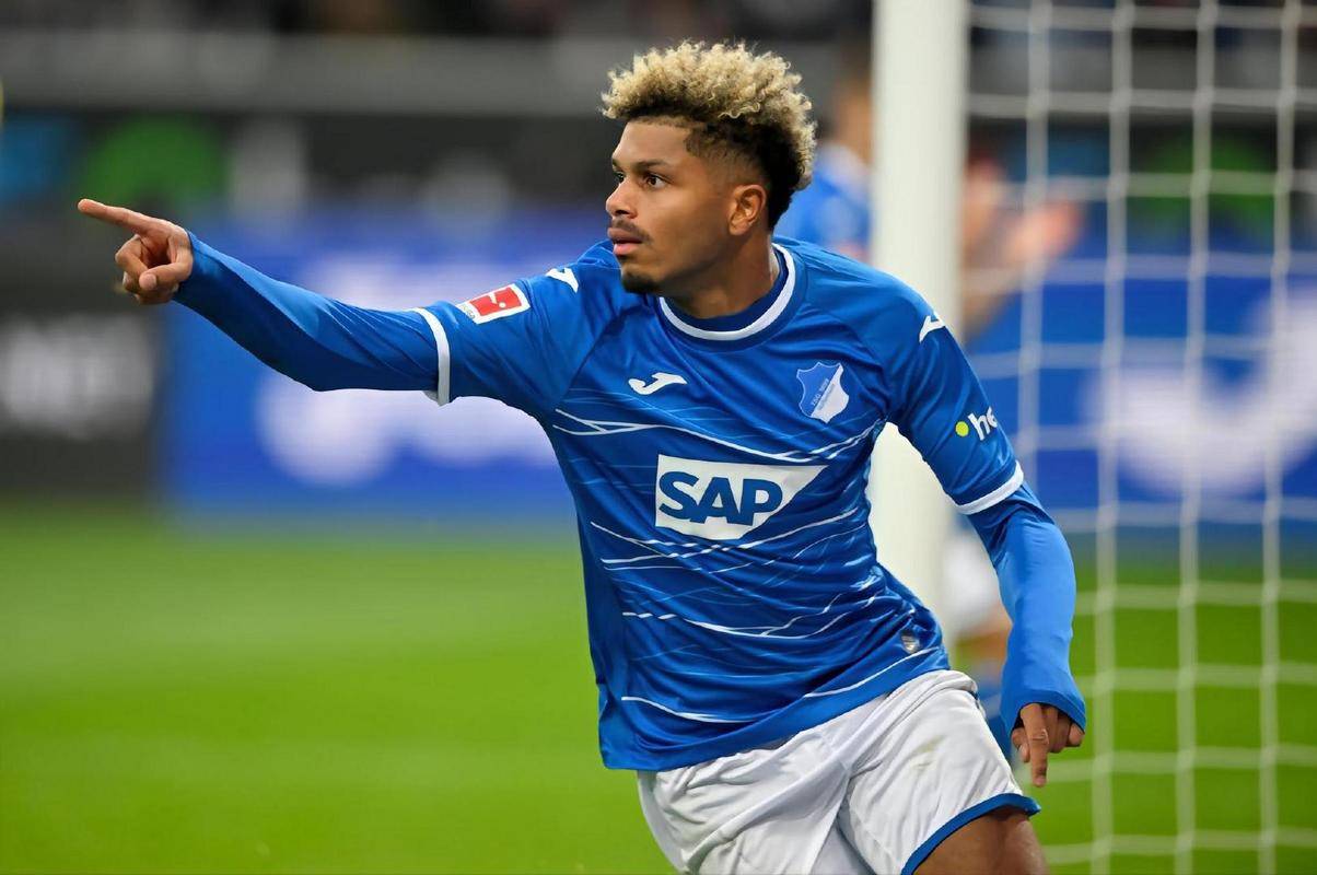 pg电子官网-包含霍芬海姆主帅对球队发挥不满，寻求解决战术问题的词条