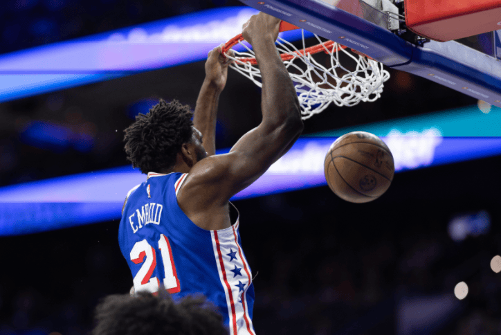 篮网翻盘天津队，恩比德统治全场